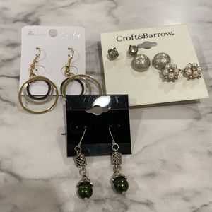 ❤️Vintage earrings set. Each for $10